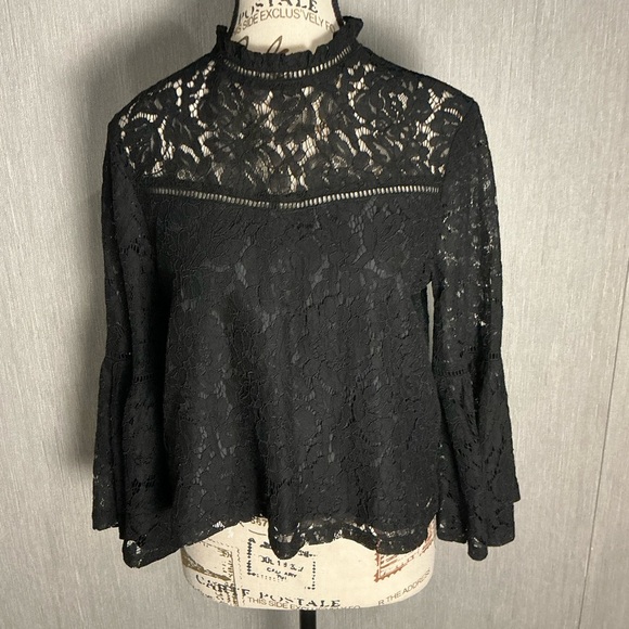 BB Dakota Black Lace Blouse Size Small - Picture 3 of 12